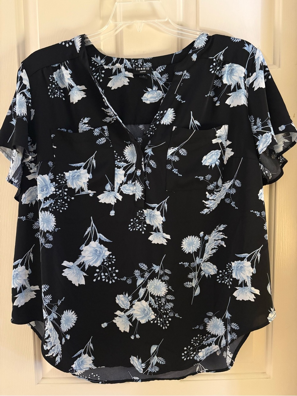 Torrid Black Floral V-Neck Short Sleeve Blouse with Light Blue Blooms